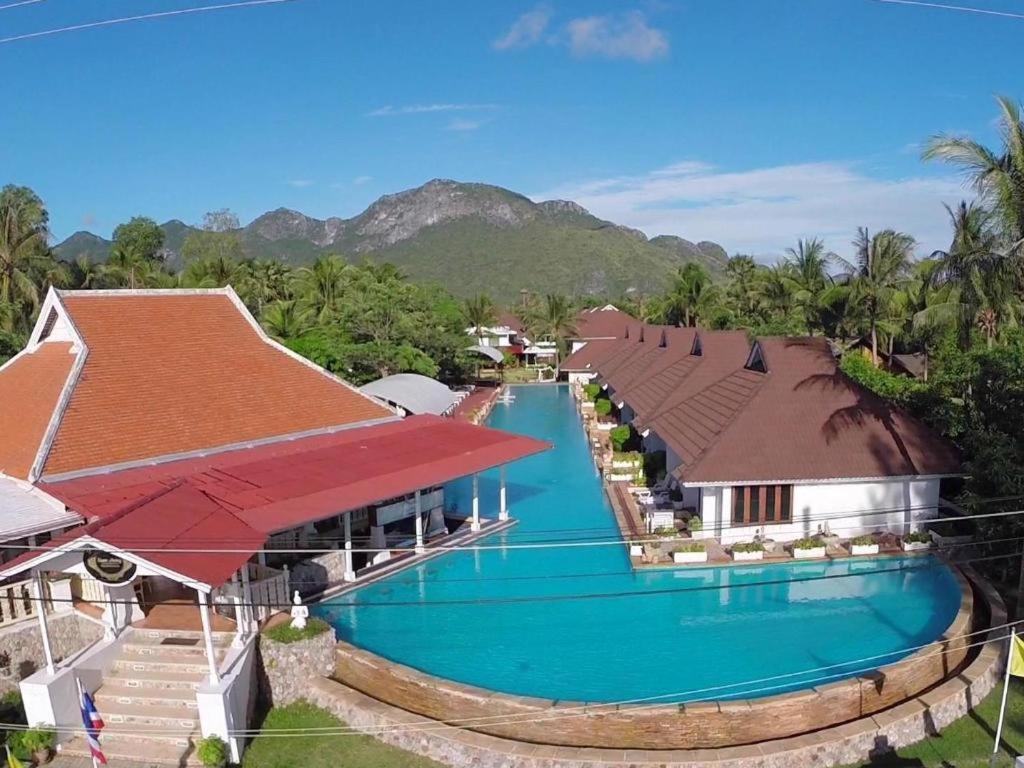 The Privacy Beach Resort & Spa Szamroijot Kültér fotó