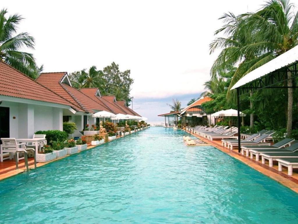 The Privacy Beach Resort & Spa Szamroijot Kültér fotó