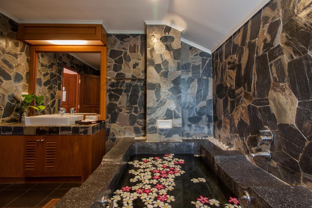 The Privacy Beach Resort & Spa Szamroijot Kültér fotó