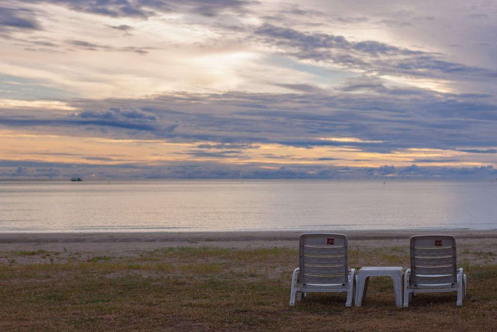 The Privacy Beach Resort & Spa Szamroijot Kültér fotó